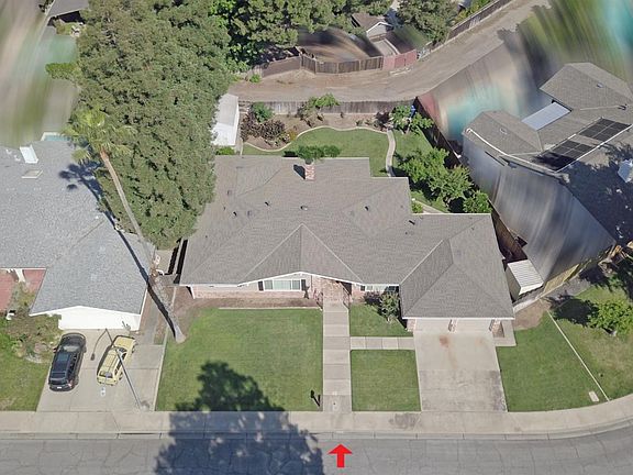 3rd image of 1661 Smith Dr