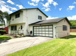 1205 N Hoffman Rd, Elmira, NY 14905