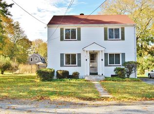 52 Branch St, Wakefield, RI 02879