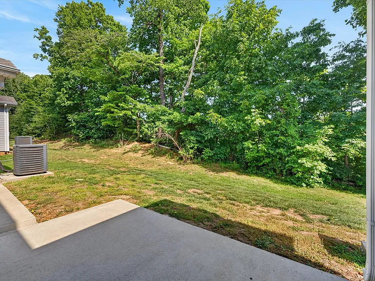 645 Stowe Ct #L — Photo 30