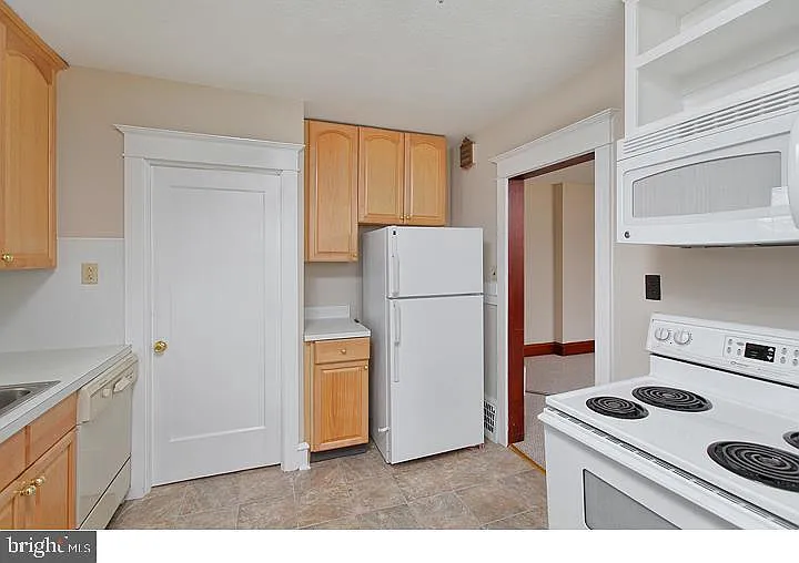 23 E Wilson Ave — Photo 9
