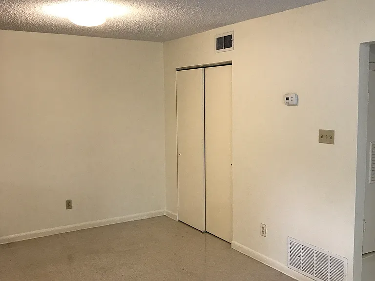 1025 Sutton Dr #101 — Photo 15