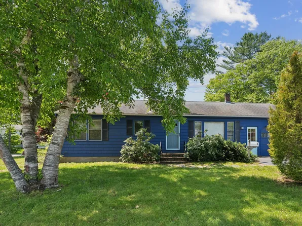 5 Birchwood Road, Kennebunk, ME 04043