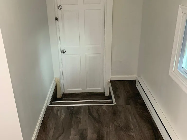 204 Limestone St — Photo 12