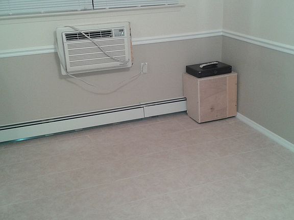 4th image of 441 Stobe Ave