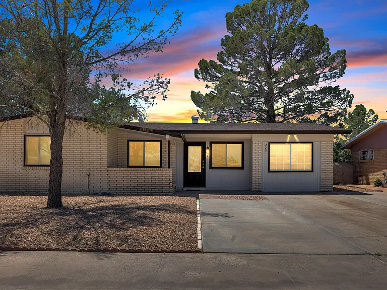 228 Caribe Cir — Photo 3