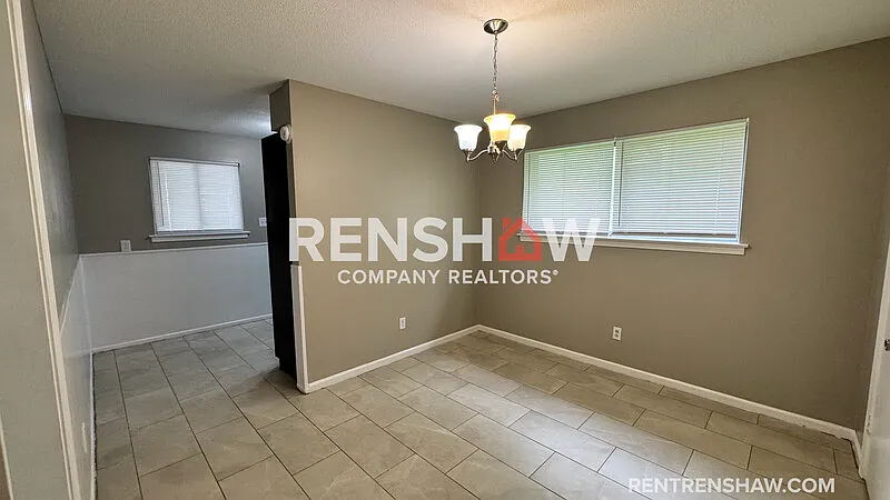 3 bed, 1.0 bath, 1071 sqft, $1,195 — Photo 4