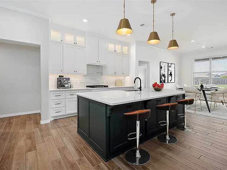 1727 Samuels Ct — Photo 3