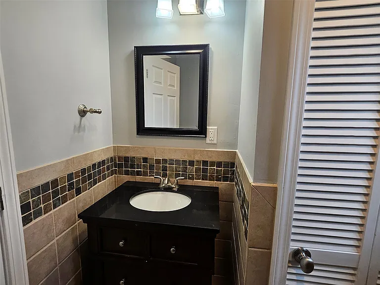 3221 Union Lake Rd — Photo 5