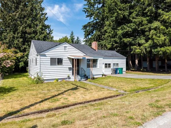 1515 E Fairhaven Avenue, Burlington, WA 98233