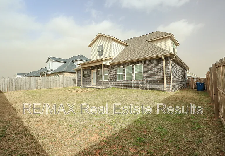 5911 SW Gentle Winds Ave — Photo 30
