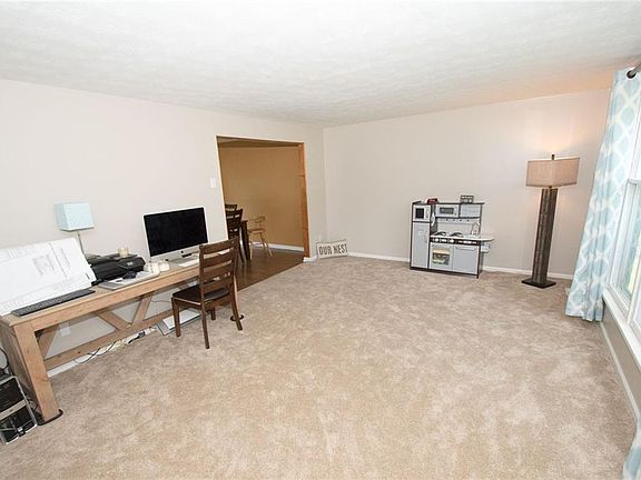 4th image of 7260 Cherry Tree Dr
