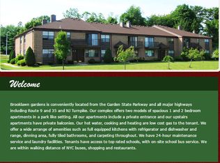 1008 Solook Dr, Parlin, NJ 08859