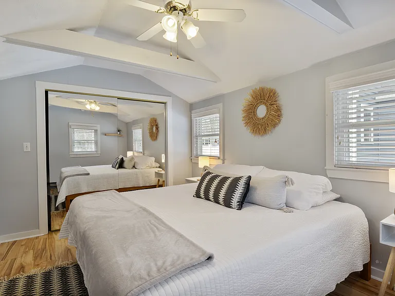Skylark Ln — Photo 8