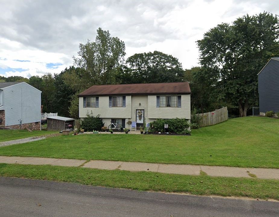 1st image of 320 Constellation Dr