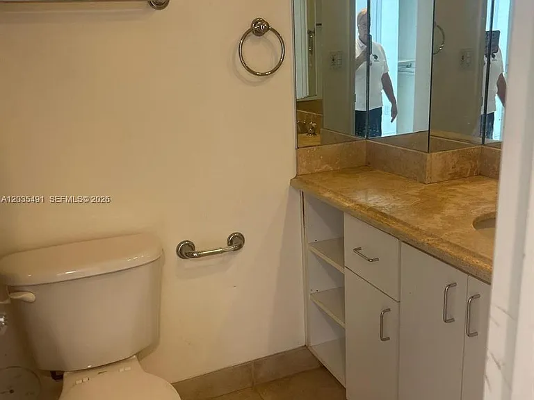 11111 NW Biscayne Blvd #11 — Photo 16