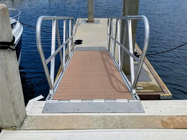 2800 HARBOURSIDE DRIVE #E-21, LONGBOAT KEY, FL 34228