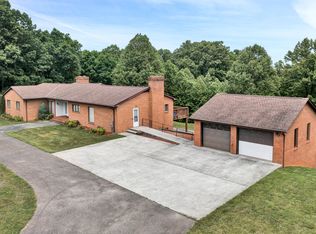 7306 Jeters Chapel Rd, Vinton, VA 24179