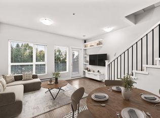 809 4th Ave #104, New Westminster, BC V3M0K1