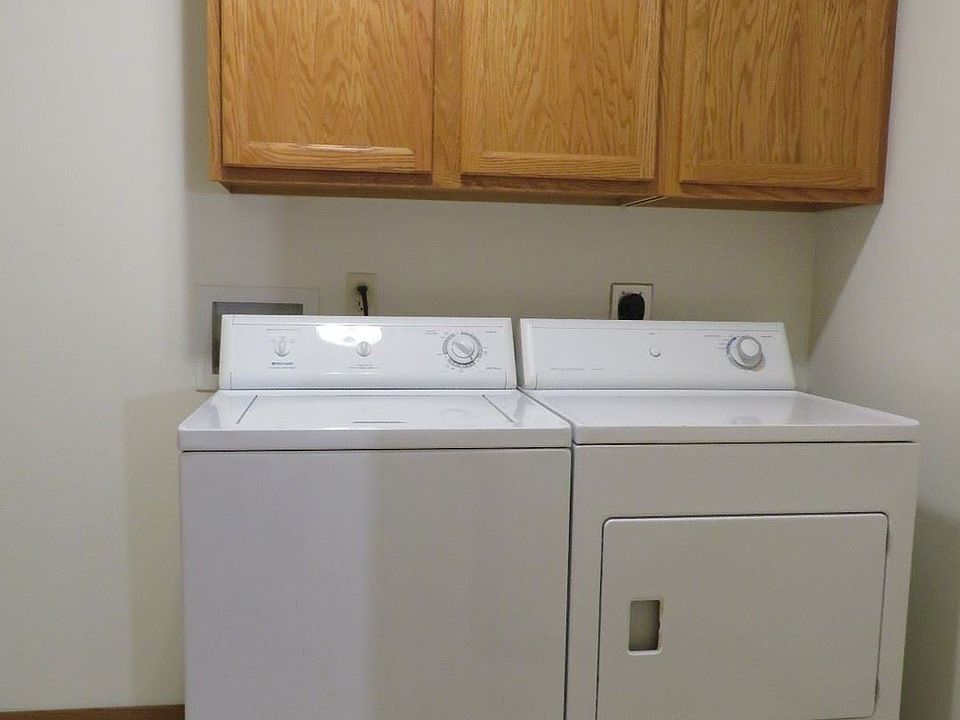 2nd image of 755 Premier Ct APT 1
