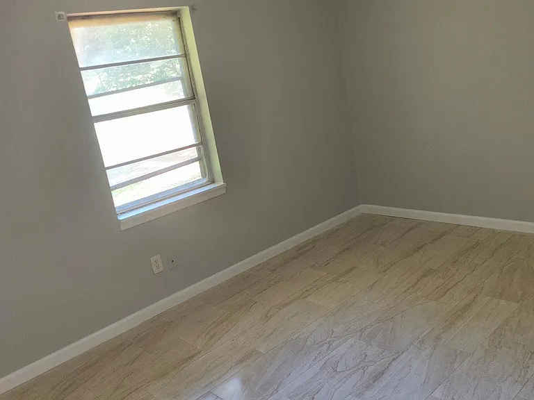 4351 Hendrix Dr — Photo 16