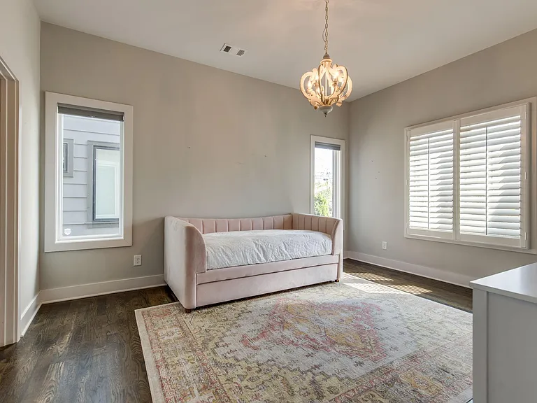 1701 Allison Pl — Photo 7