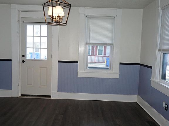 4th image of 16 N Main St