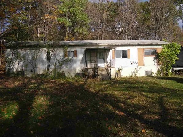 9 Crotty Ct, Bloomingburg, NY 12721