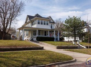 719 Wisconsin Ave, Holton, KS 66436