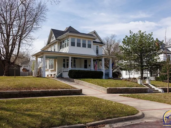 719 Wisconsin Ave, Holton, KS 66436