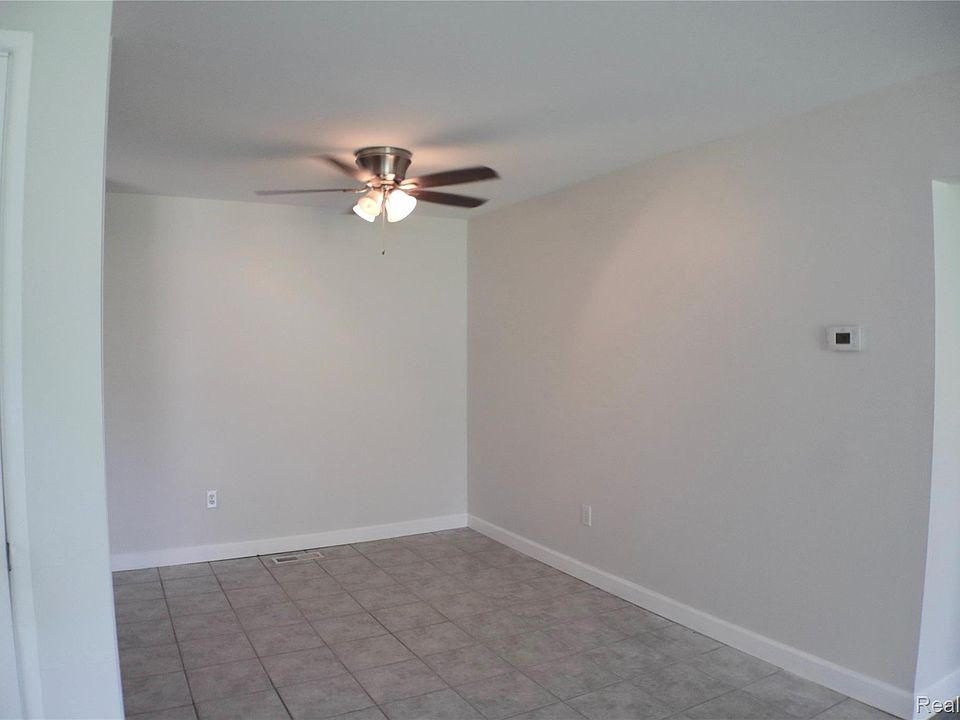 39838 Village Wood Cir, photo 9
