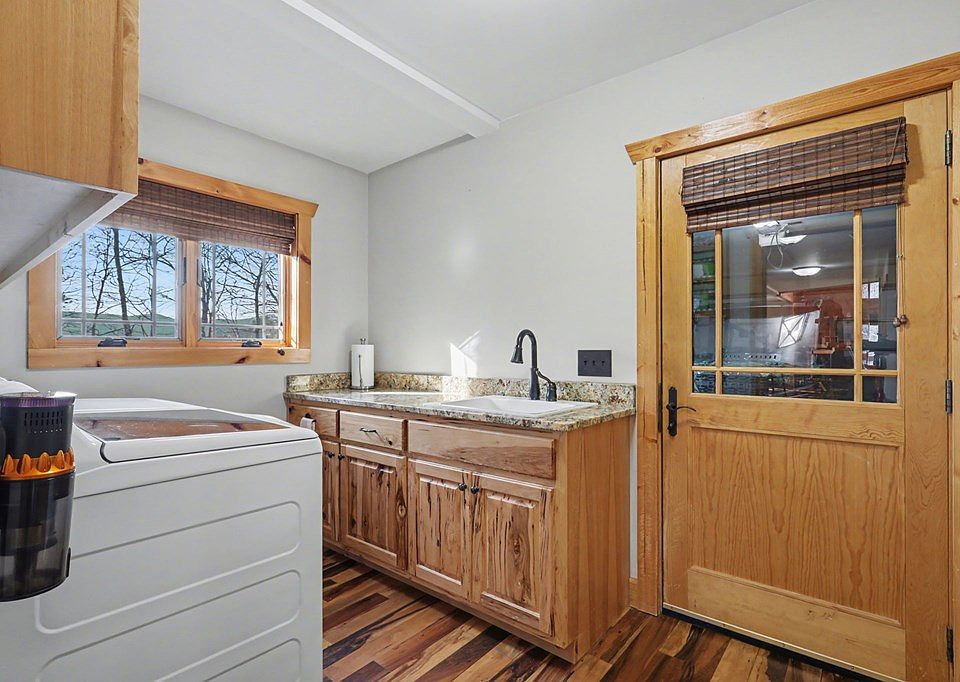 43rd image of this home