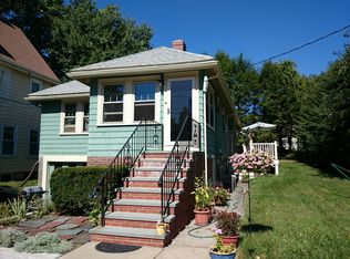 19 Berwick St, West Roxbury, MA 02132
