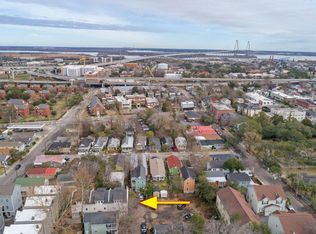 24 Strawberry Ln APT A, Charleston, SC 29403