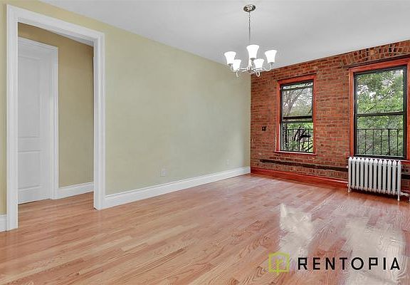 3rd image of 1035 Union St APT 4A