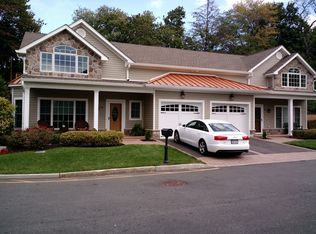 44 Avner Ln, West Nyack, NY 10994