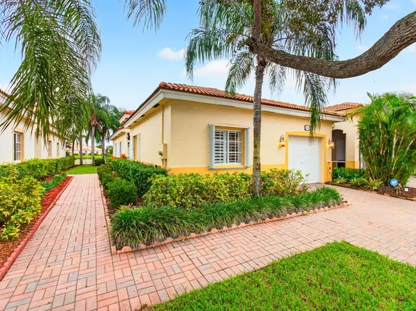 2340 WINDJAMMER Way, West Palm Beach, FL 33411