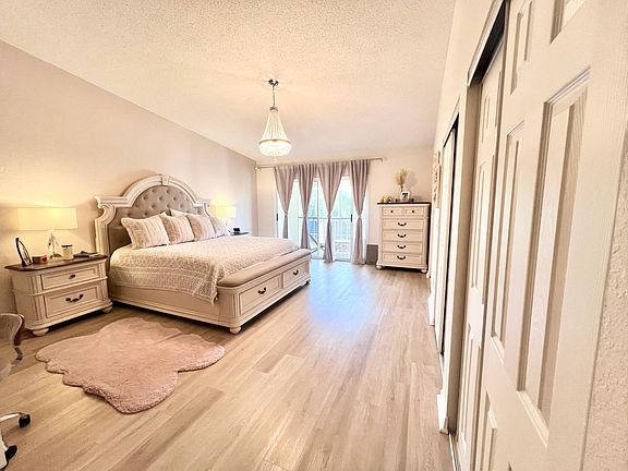 Large master Bedroom