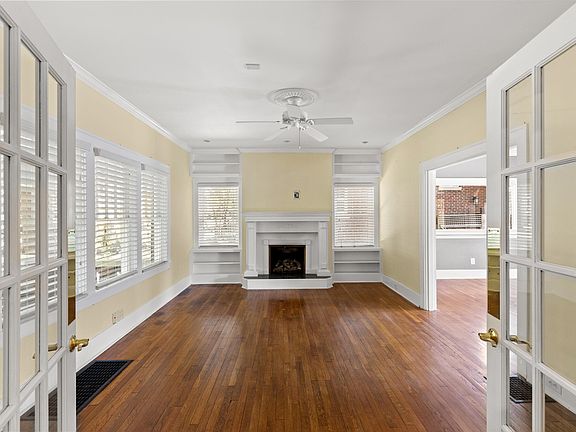 3rd image of 114 Johnston Blvd