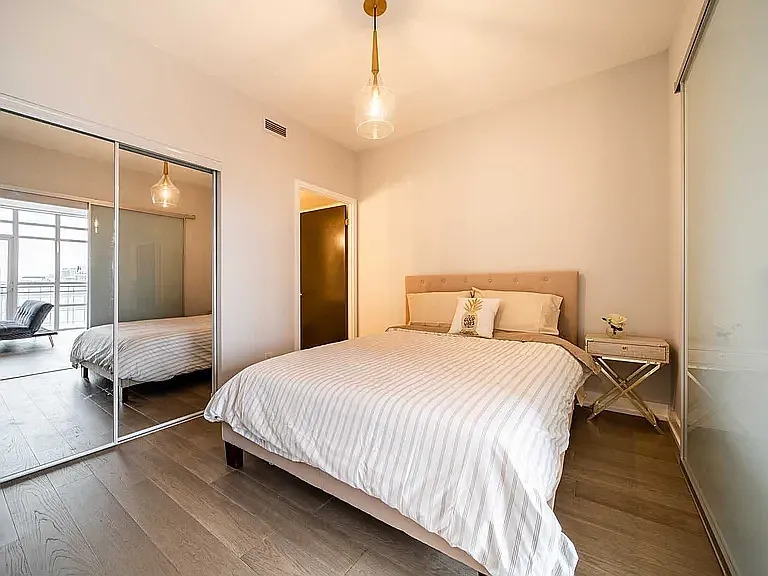 38 Joe Shuster Way #2201 — Photo 4