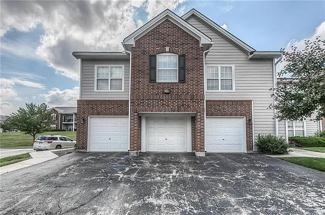 11610 Tomahawk Creek Pkwy — Photo 12