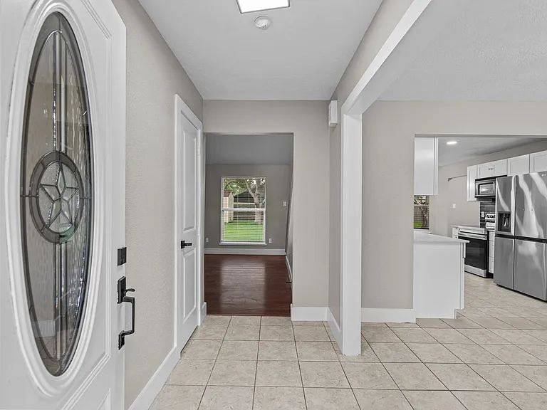 1107 Londonderry Ave — Photo 6