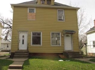 210 13th Ave, Moline, IL 61265