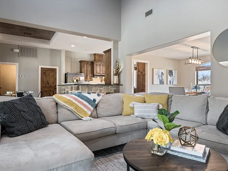 Lazy Oaks Ln — Photo 7