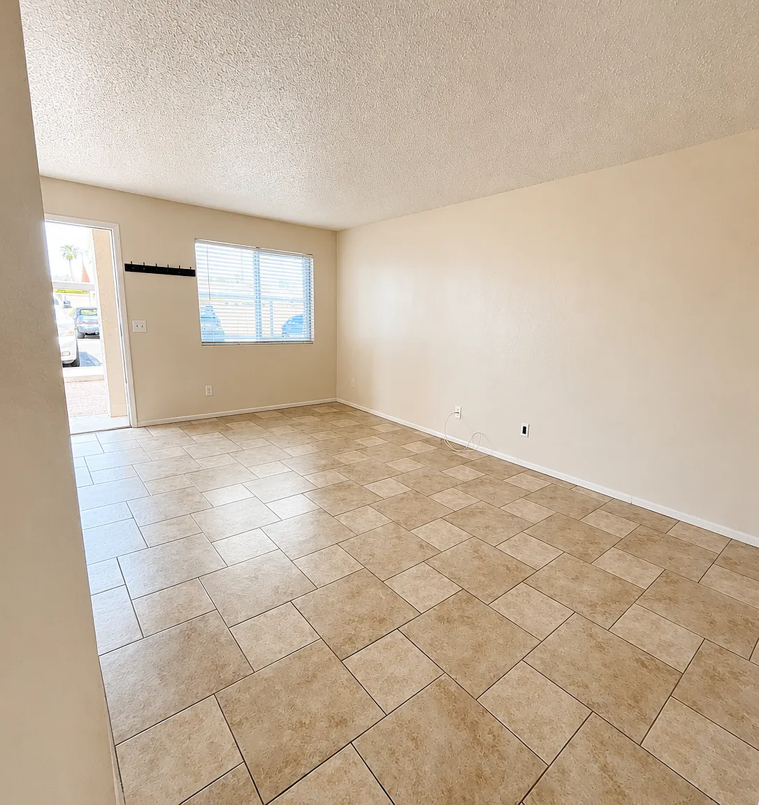 2 bed, 750 sqft, $1,175 — Photo 4