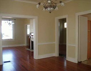 2nd image of 4432 Carondelet St
