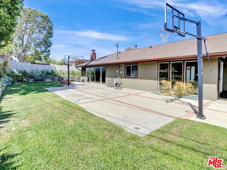 6763 Radlock Ave — Photo 45