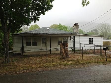 1st image of 28 John St