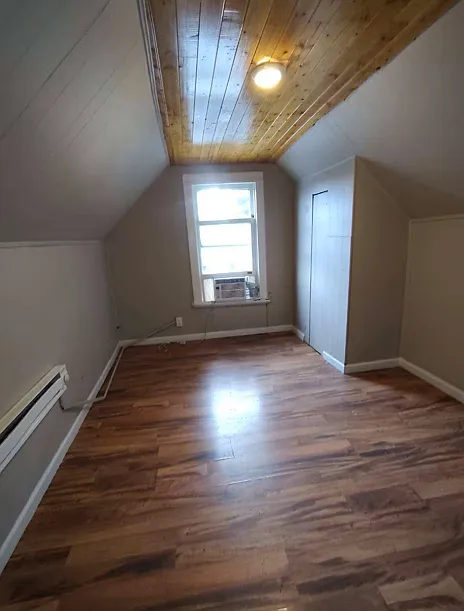 2 bed, 750 sqft, $900 — Photo 3