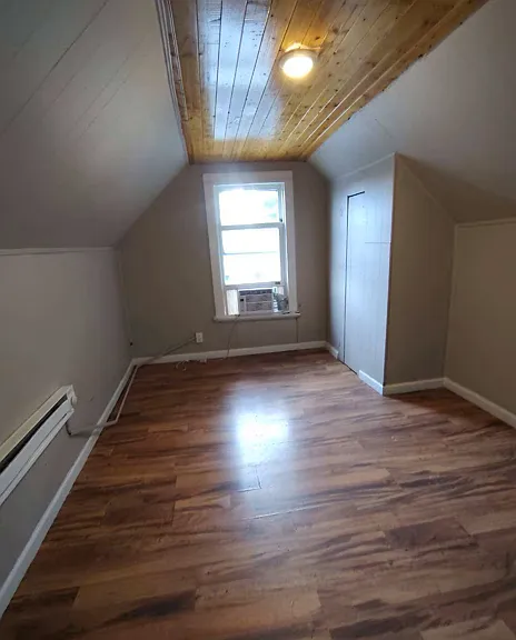 132 S Benton St #A — Photo 3
